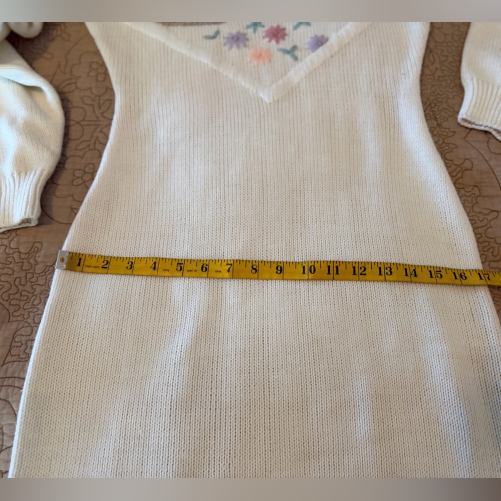 VTG 80s 90s Styleworks Cream Colored Pastel Floral Embroidered Sweater Dress, S - Picture 10 of 12